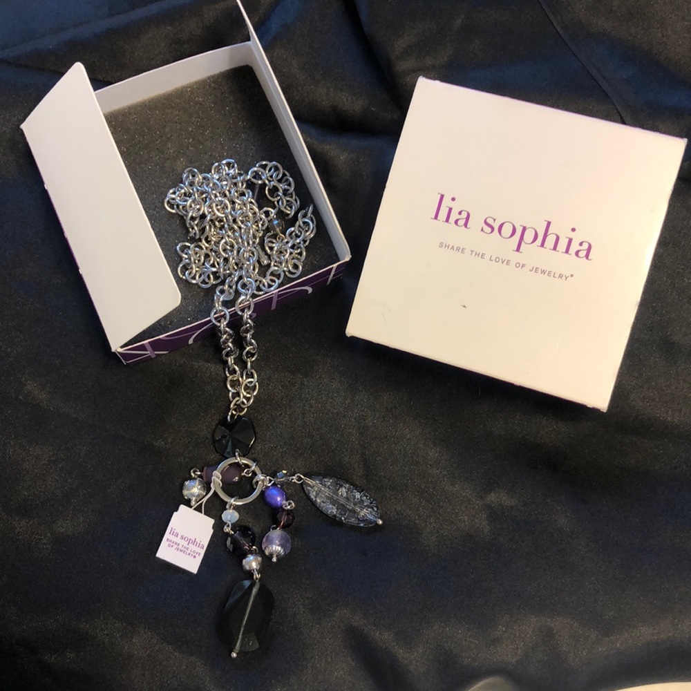 Lia Sophia Necklace 18”